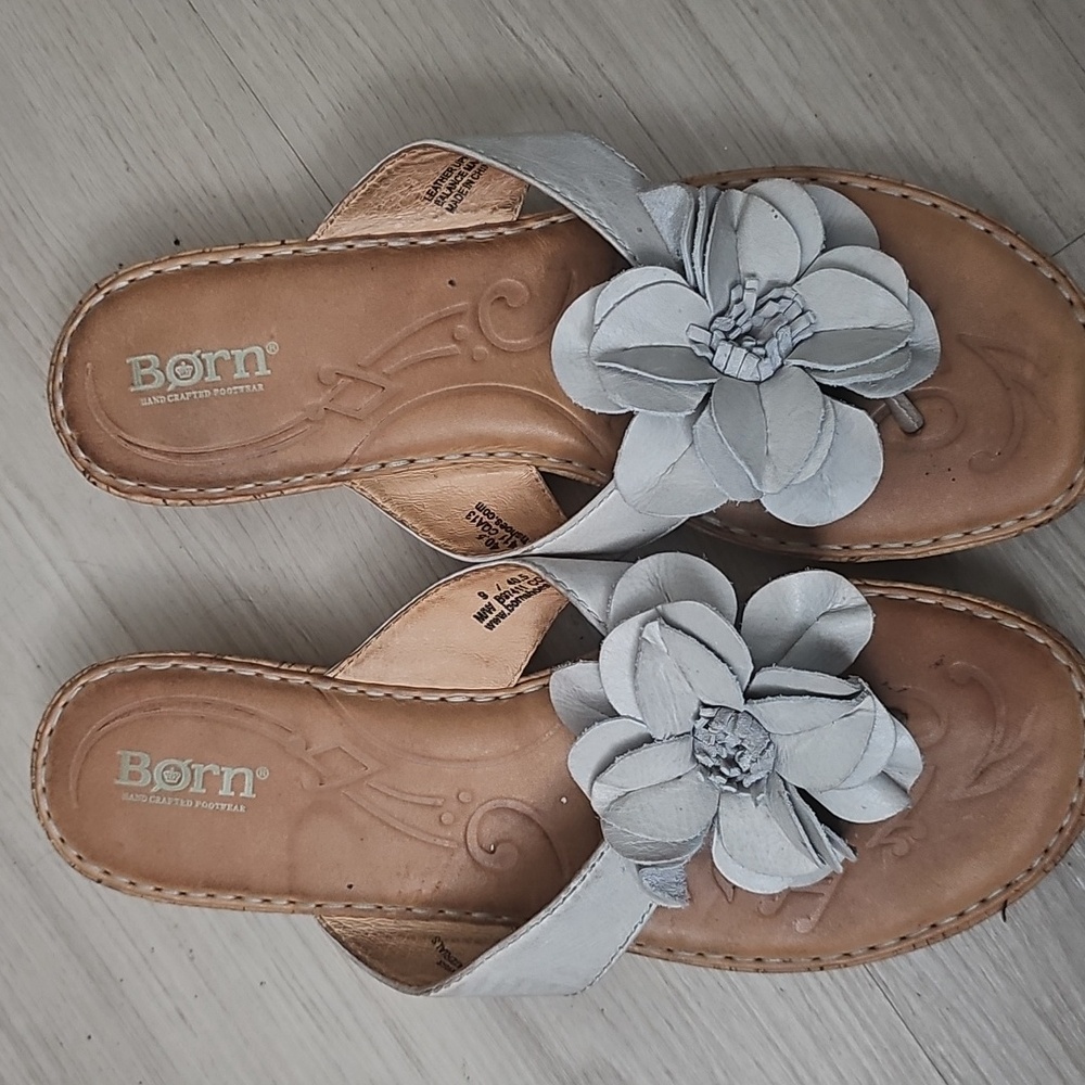 BORN Women's Thong Slide Sandals Cork Platform size 9